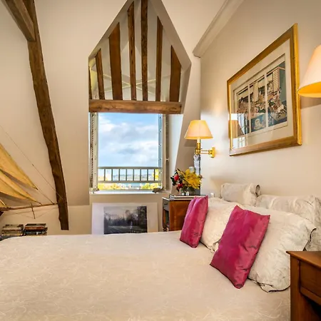 Manoir Des Bords De Rance Couette-café *